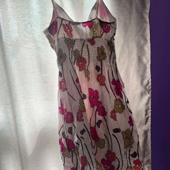 Beautiful White & Flowered Sirens Summer Dress - Picture 2 of 2